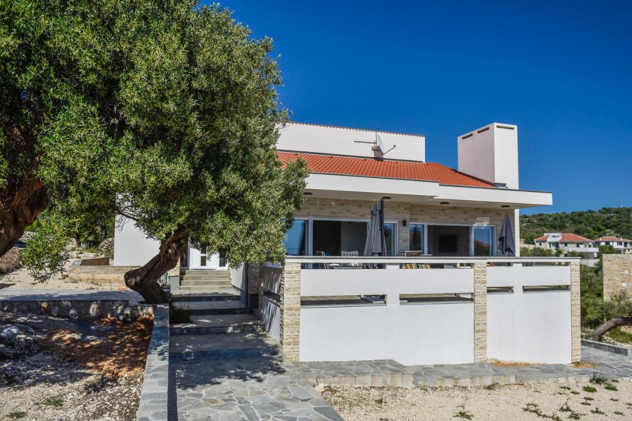 Moderner Bungalow Mit Meerblick Lun  Kültér fotó