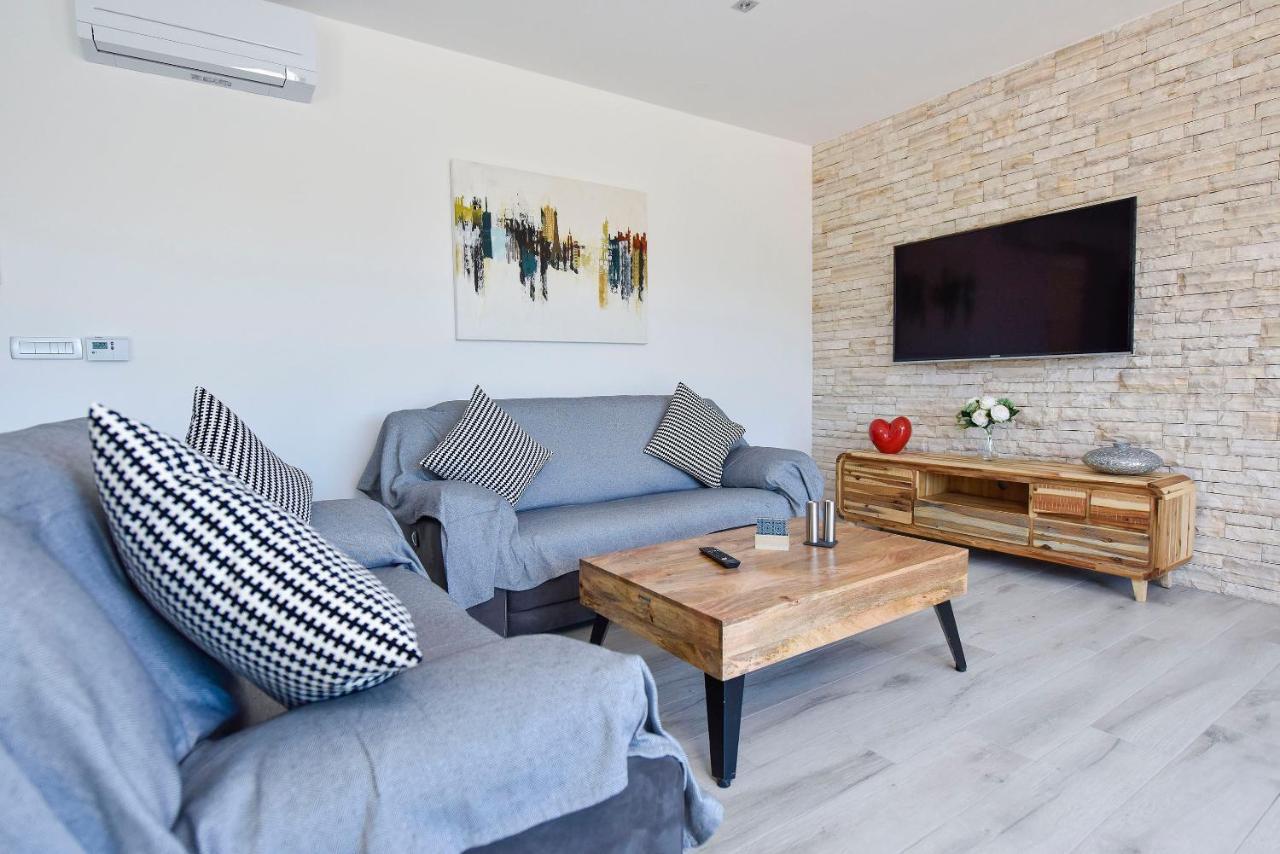 Moderner Bungalow Mit Meerblick Lun  Kültér fotó