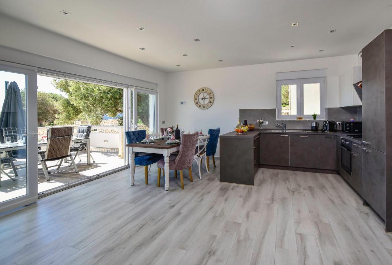 Moderner Bungalow Mit Meerblick Lun  Kültér fotó